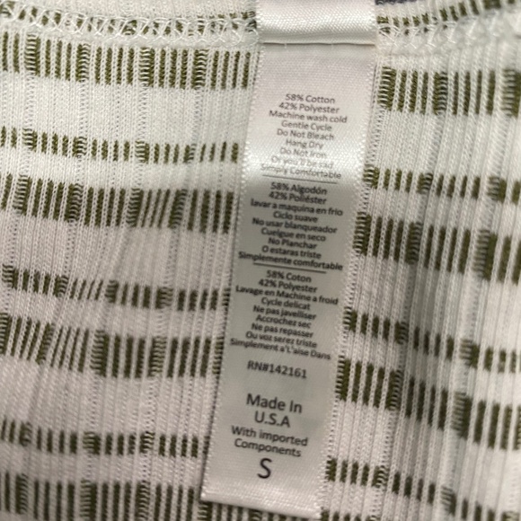 Like New - LulaRoe Long Sleeve Top (S) - Picture 5 of 6